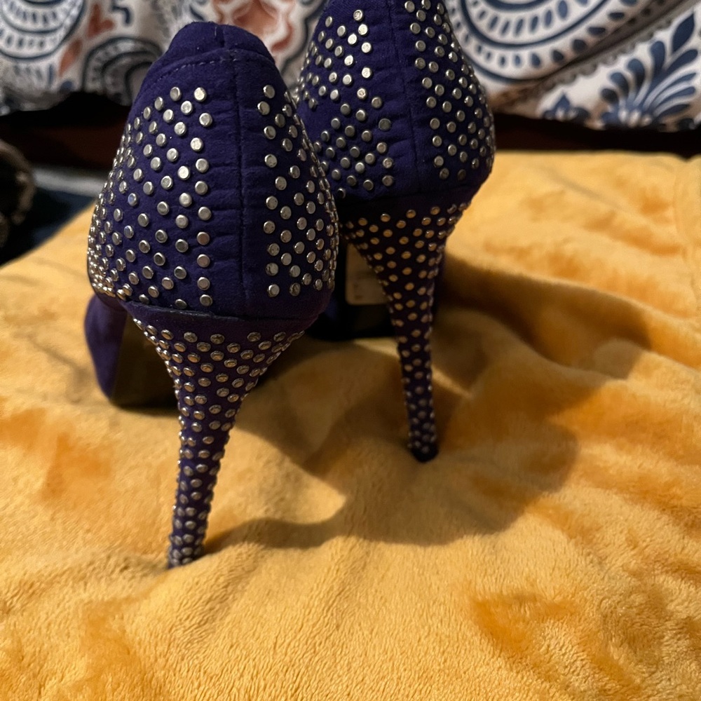 Purple Steve Madden studded heels SZ 8 - Picture 3 of 3